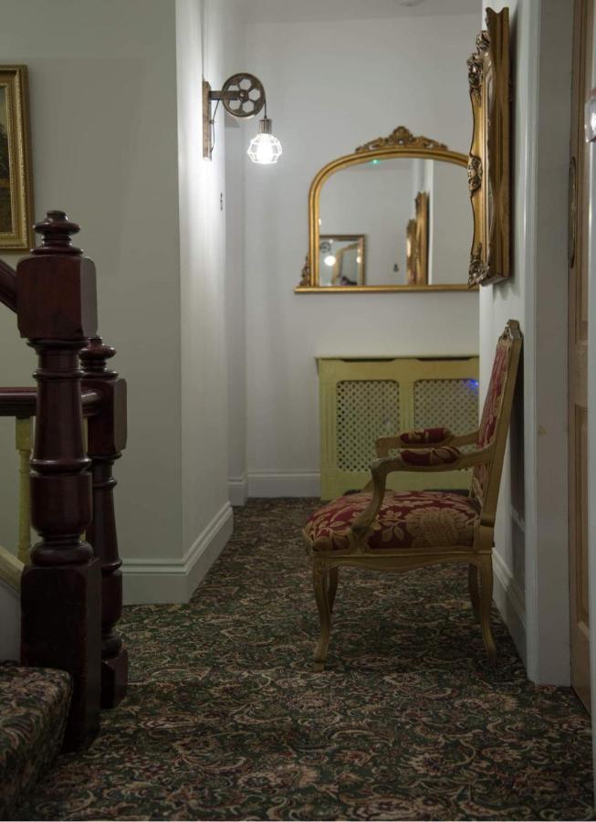 巴茅思The Royal住宿加早餐旅馆 外观 照片